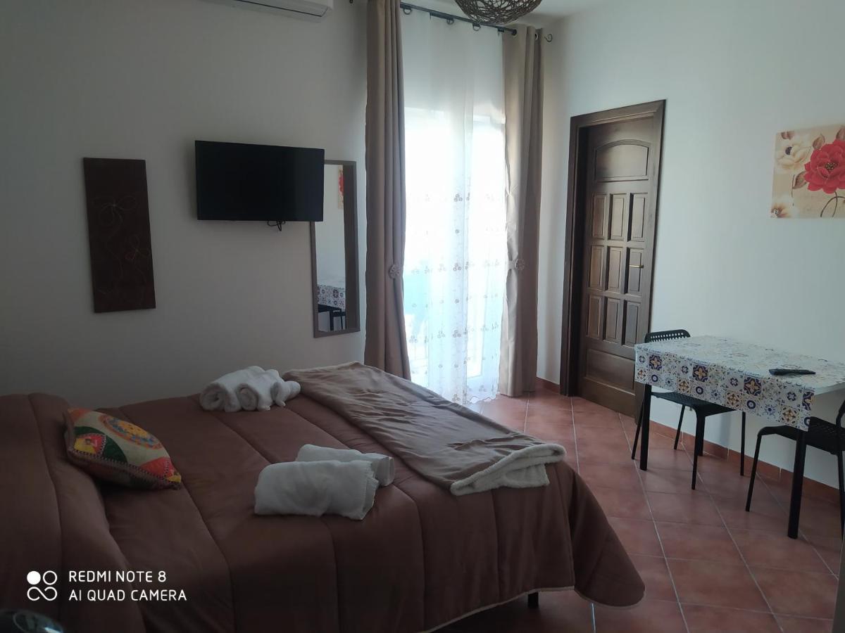 Bed & Breakfast Acquaviva Di Vullo Vincenzo 3*